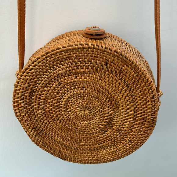 Rattan Canteen Bag Crossbody Purse Dark Natural Tan w Paisley Cloth Snap Closure - Picture 3 of 8